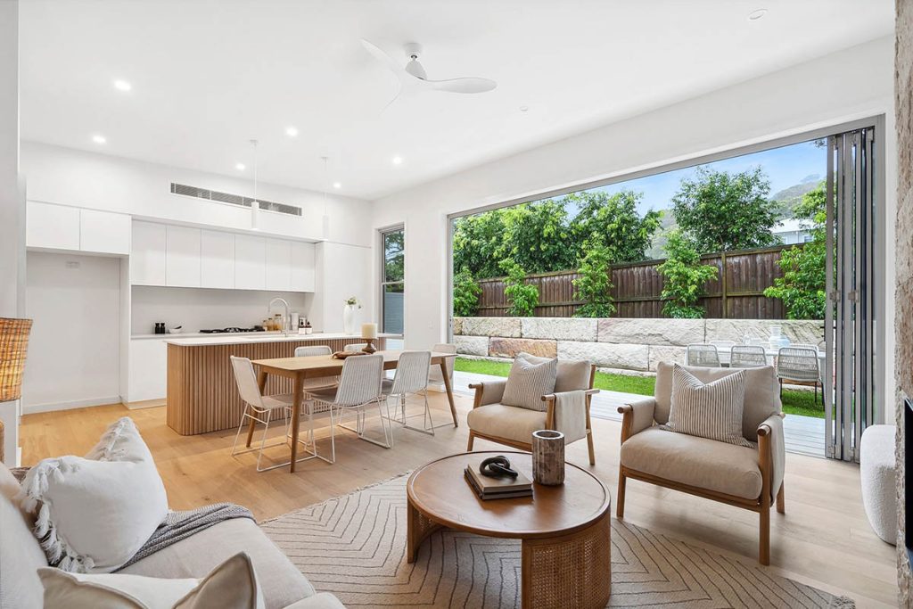 Domain Project Sales - Akora Newport